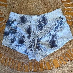 LULULEMON Women's Tie-Dye Shorts